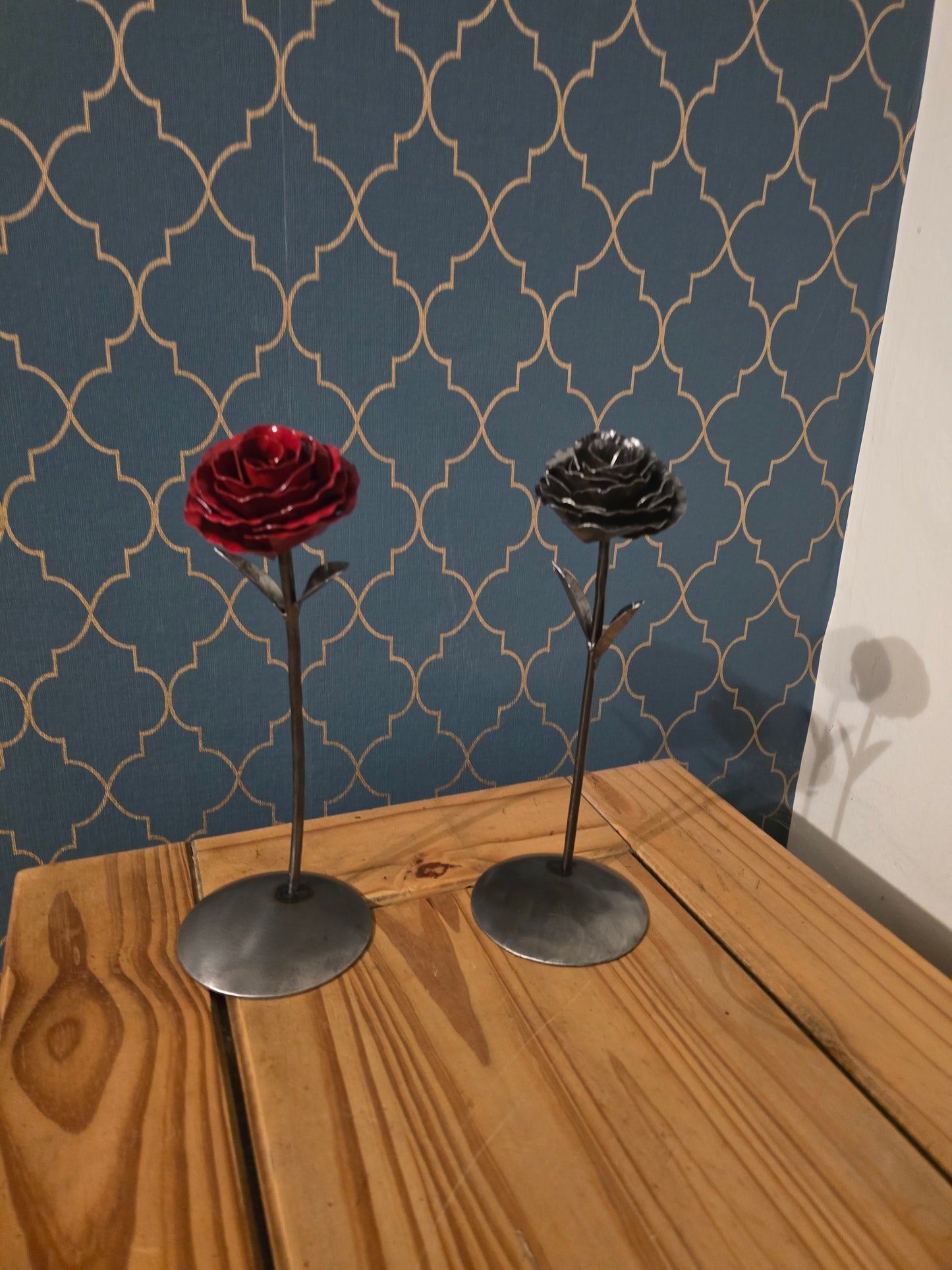 Standing metal rose